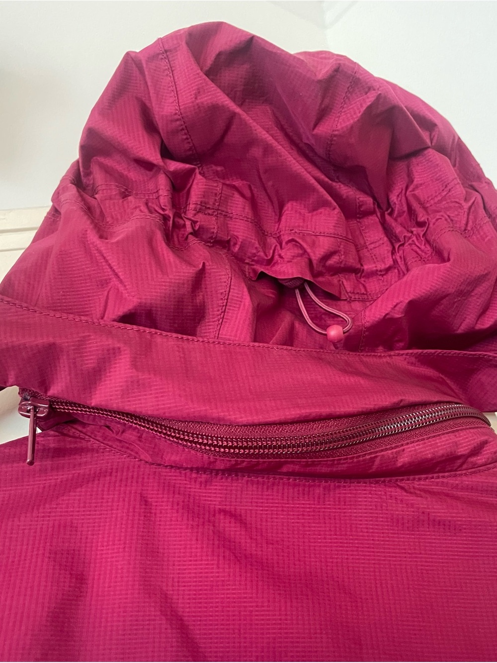 LL Bean Women’s Waterproof Hooded Jacket - Picture 5 of 5